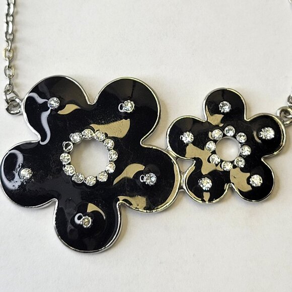 Black Enamel Flower Pendant - Picture 5 of 14